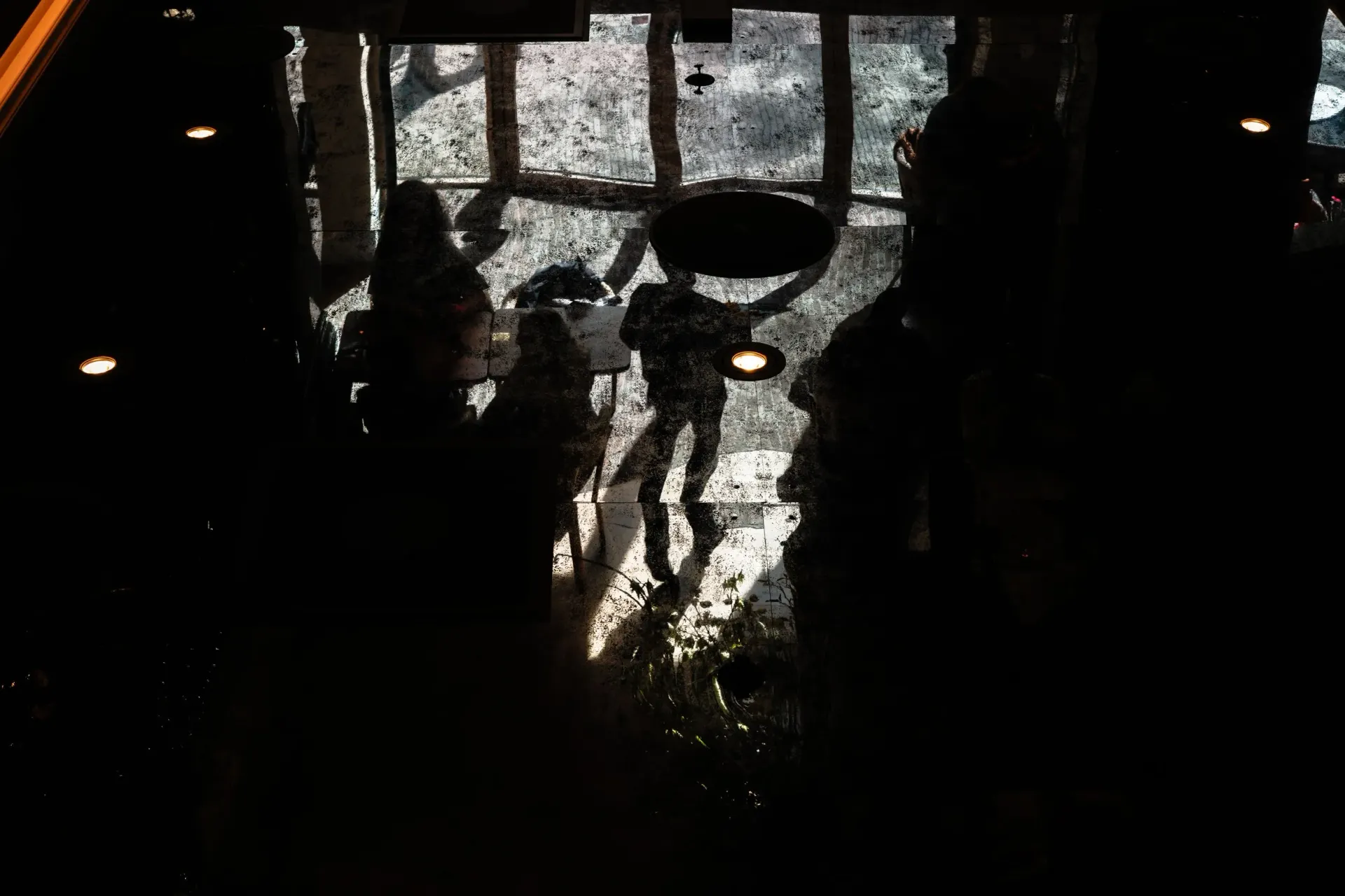 Stuss Helder, Beyond the Obvious · atmosphere